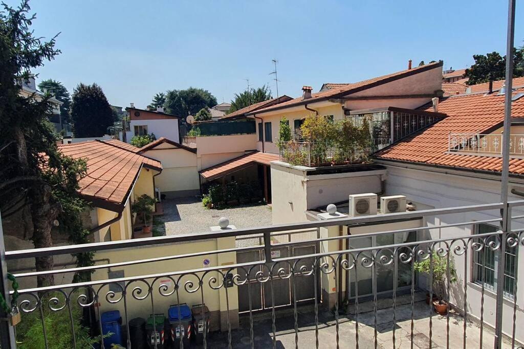 דירות מונצה Casa Sobborghi מראה חיצוני תמונה